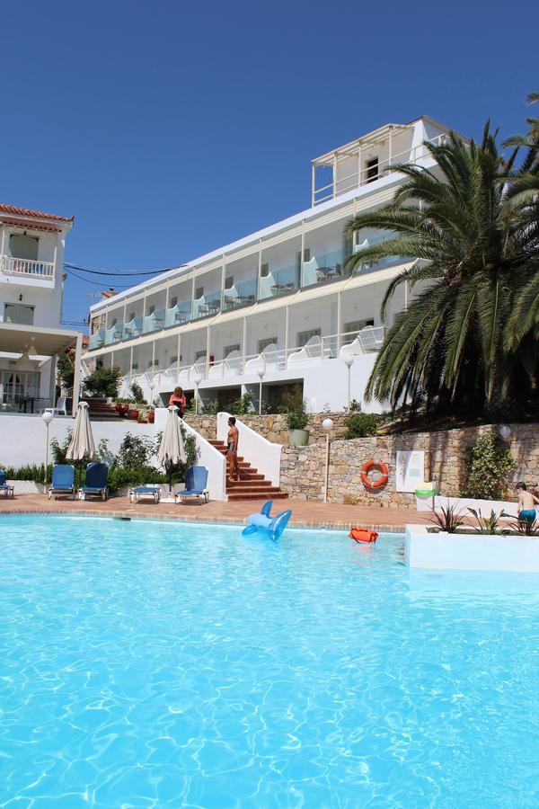 Paradise Hotel Patitírion Esterno foto